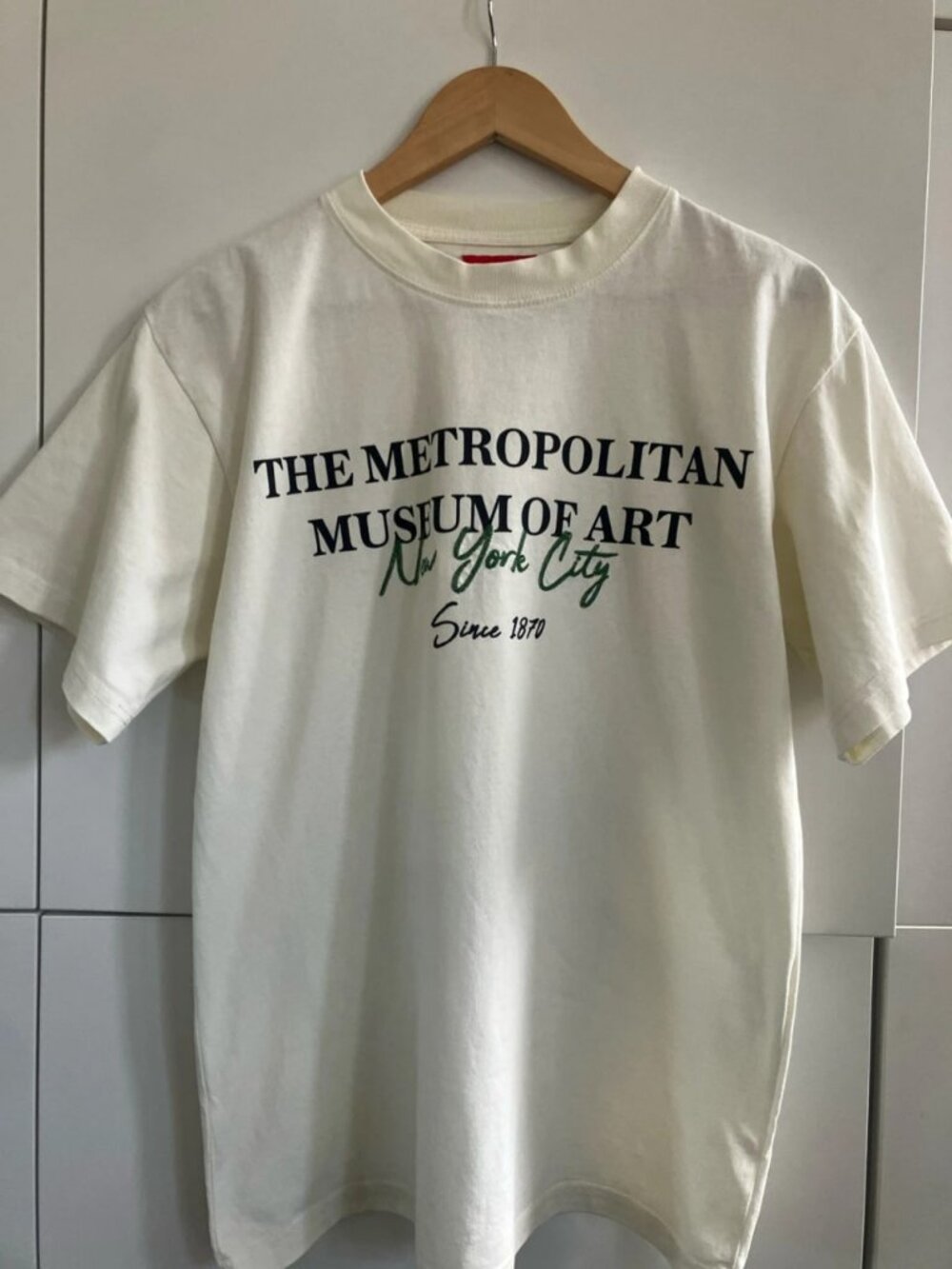 Men's Graphic Museum Print T-Shirt Size S